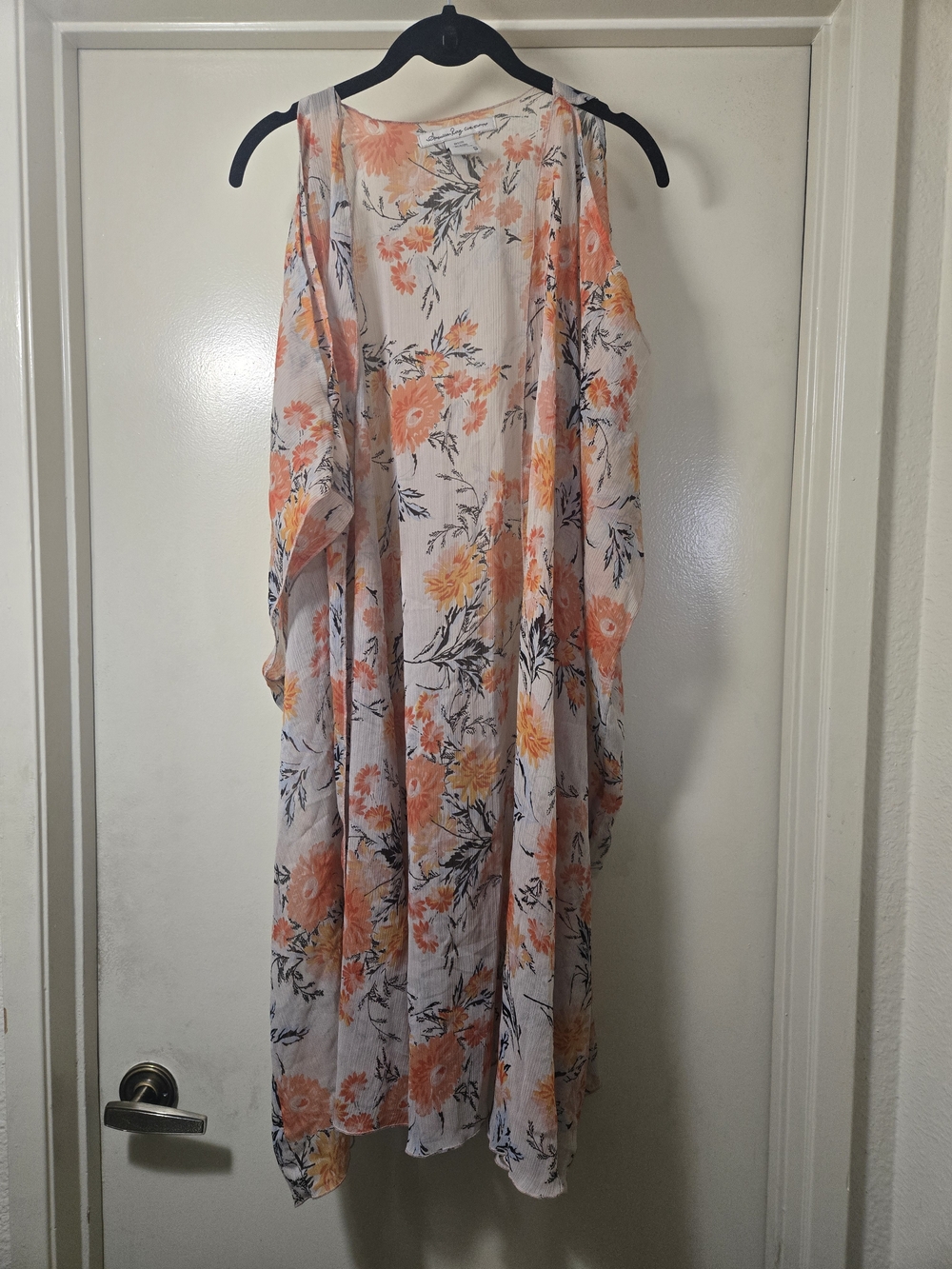 Lightweight Peach Floral Maxi Kimono